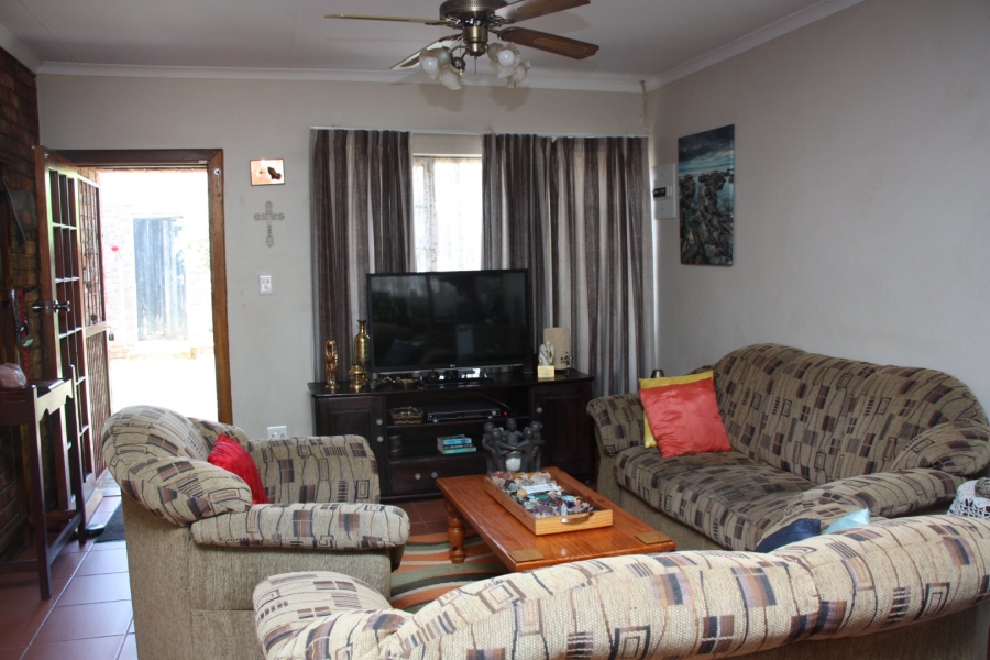 3 Bedroom Property for Sale in Universitas Ridge Free State